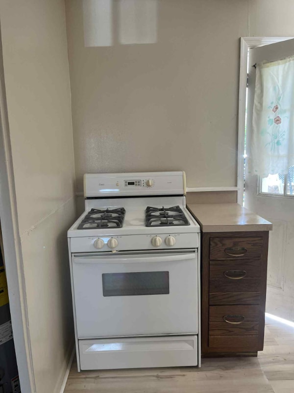 Photo - 110 S 8th St