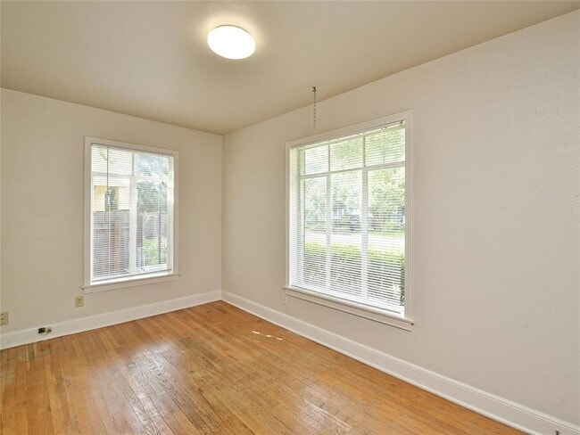 Photo - 1814 W 38th St