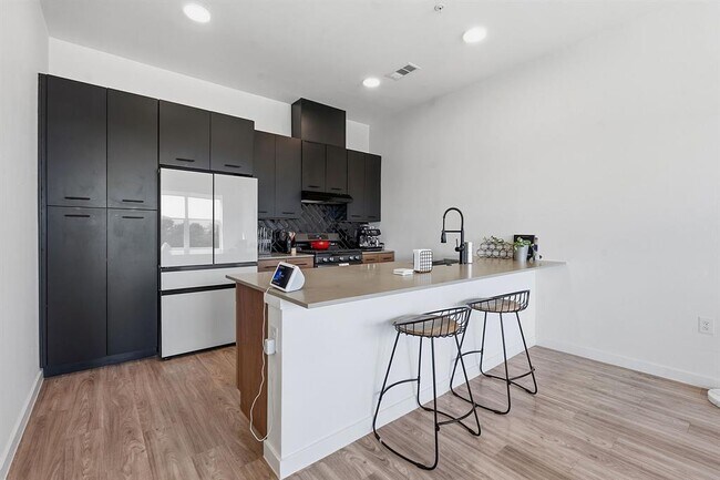 4510 Terry-O Ln Unit 421