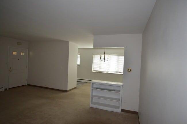 2032 Linden Ave Unit A
