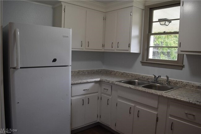 Photo - 205 McFadden St