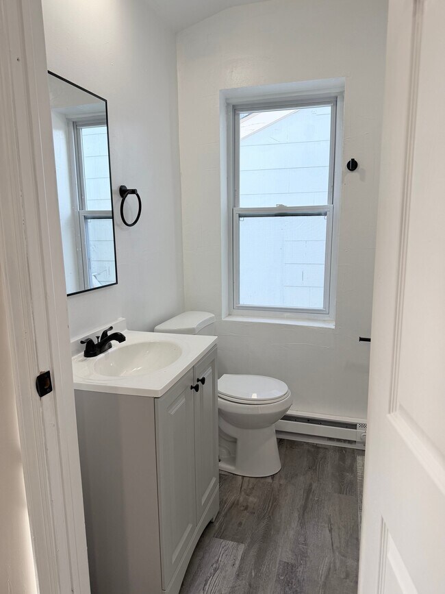 Photo - 60 Hanover St Unit #1