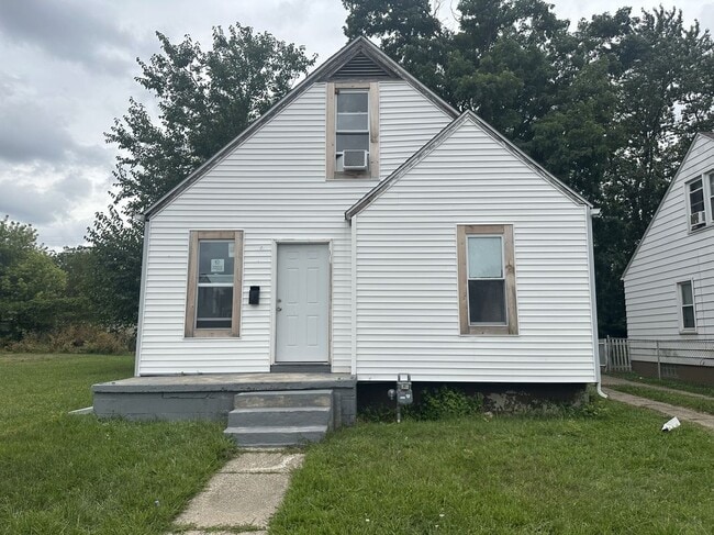 Building Photo - 3807 Bassett St Rental