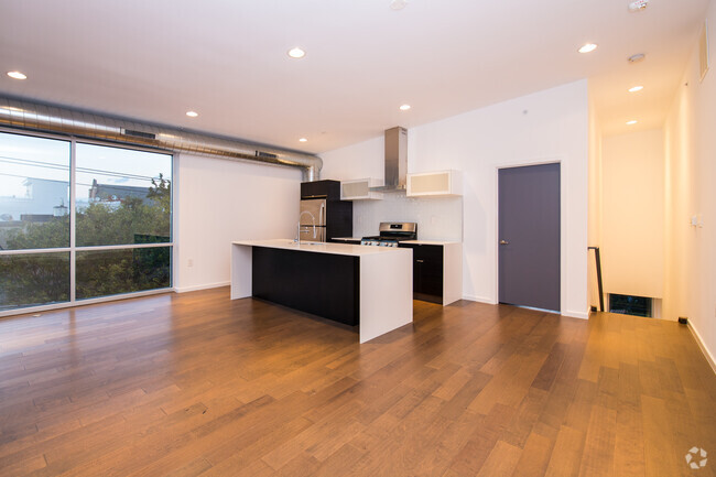 Building Photo - 1444 N 7th St Unit 2 Rental
