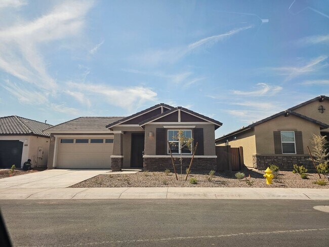Newer Build 4-bedroom, 3 bath in San Tan V... - Newer Build 4-bedroom, 3 bath in San Tan V... House