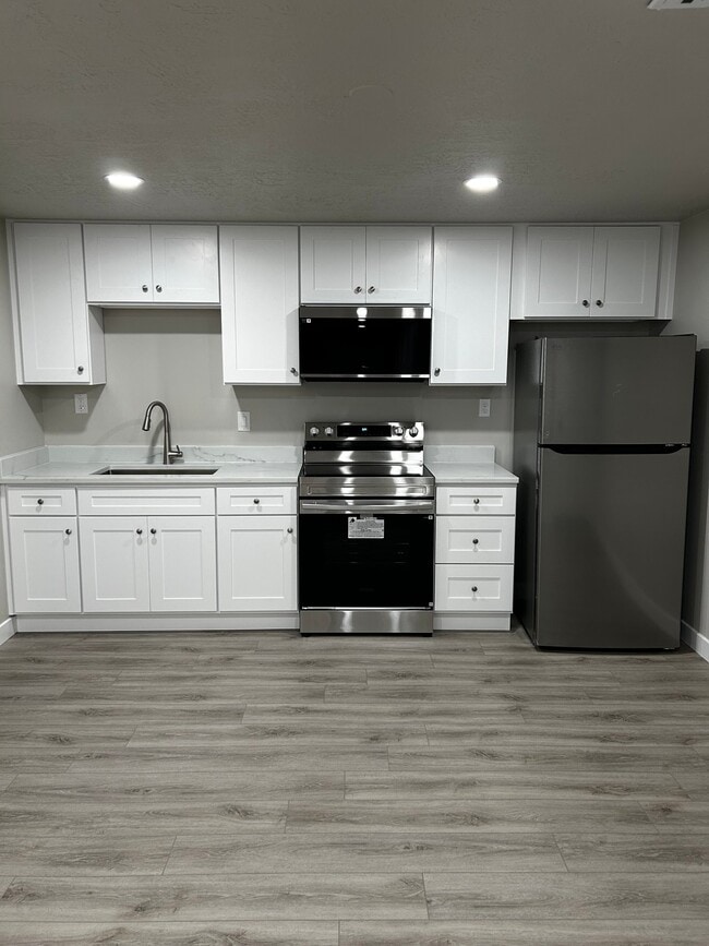 Building Photo - 5146 W Mellow Way