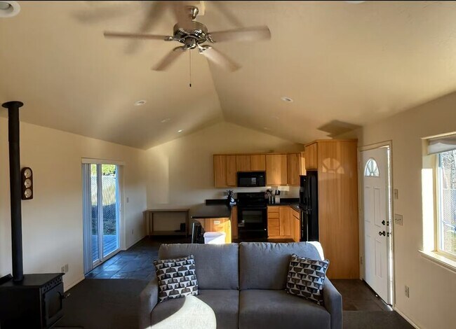 Photo - 17561 Gardner Ridge Rd