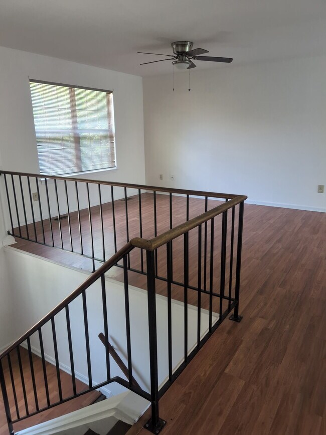 Photo - 314 Moonlight Ct House