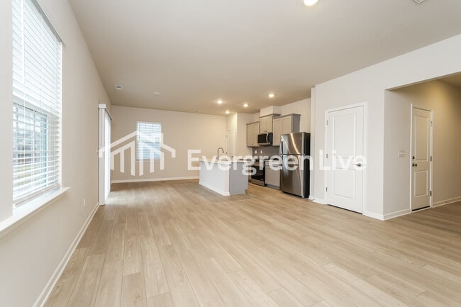 Photo - 817 Pear Blossom Ct