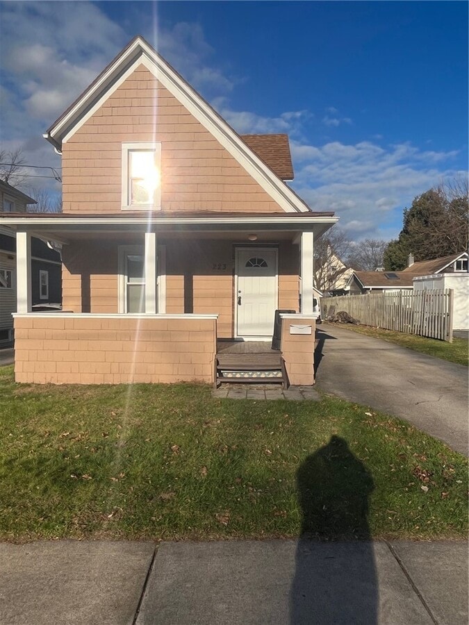 Photo - 223 E Filbert St