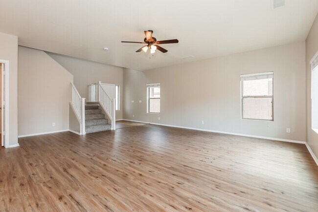 Photo - 735 W Fruit Tree Ln