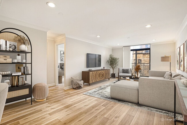 Photo - 3900 N Pine Grove Ave