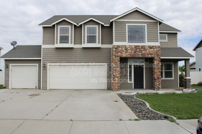 Building Photo - 5017 Laredo Dr