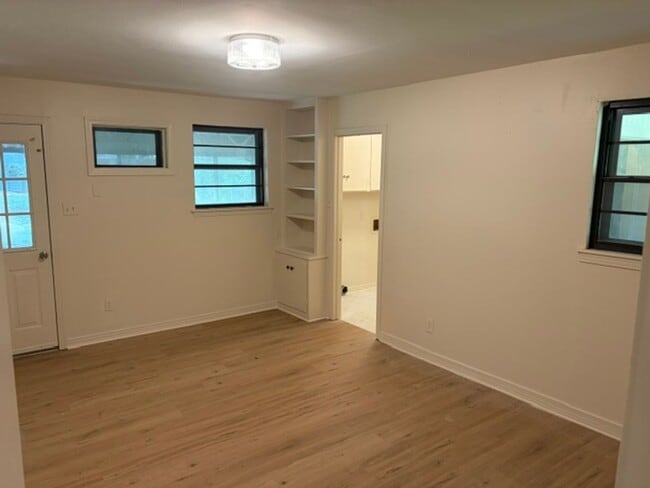 Photo - Gorgeous 3 Bedroom Remodeled Home