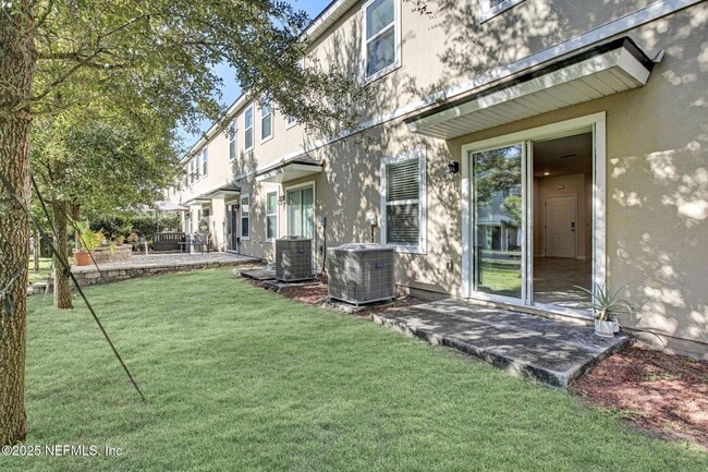 Photo - 7625 Legacy Trl