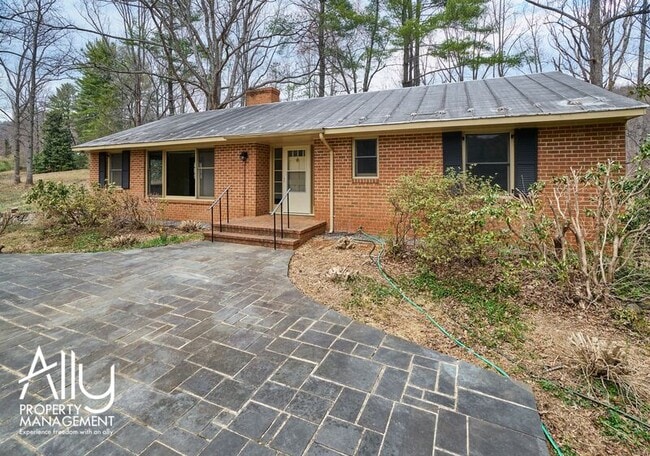 Photo - 3917 Hungrytown Rd House
