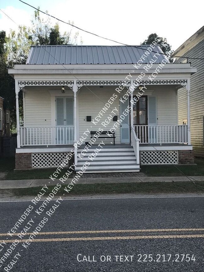 Photo - 604 Mississippi St Apartment Unit B