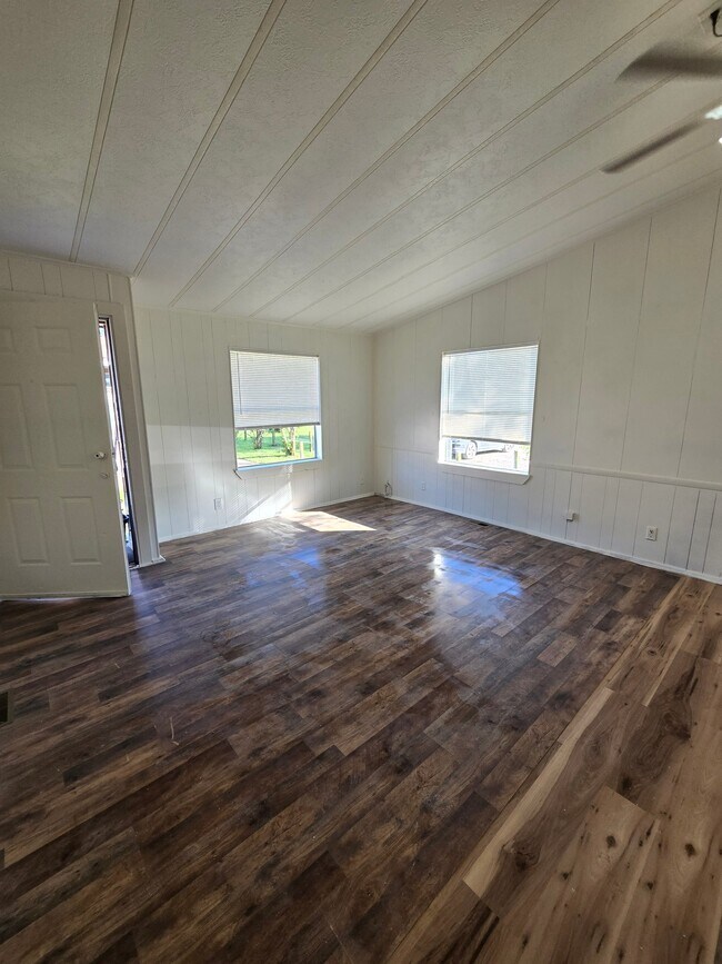 Photo - 216 N Carpenter St