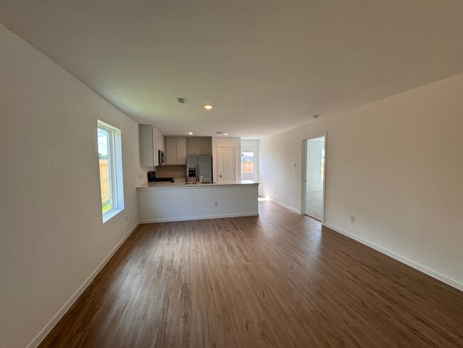 Photo - 1634 Windrose Bnd