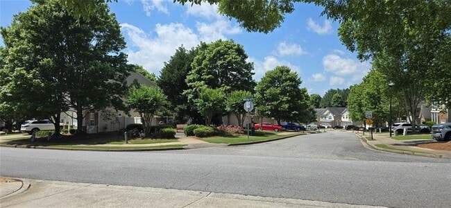 Photo - 204 Oconee Way