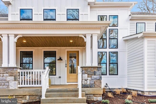 Building Photo - 1199 Hoods Mill Rd