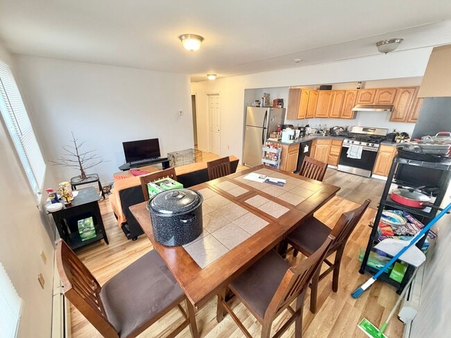 Photo - 40 Colchester Ave Unit 1