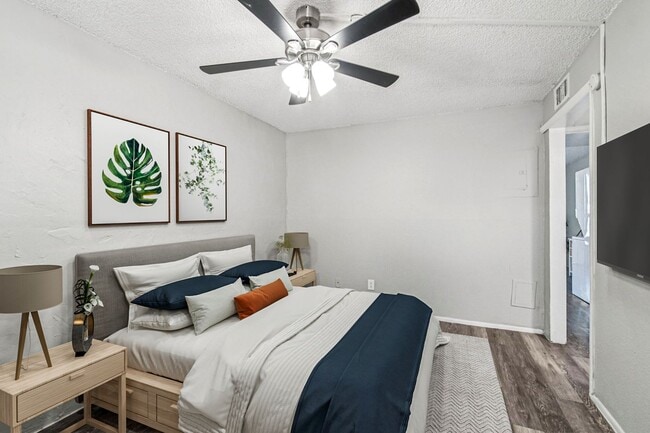 Photo - Summit on Thomas