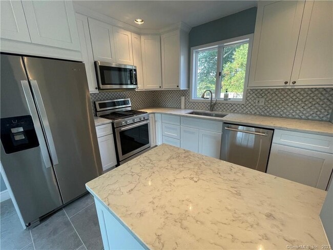 Photo - 218 Ruane St