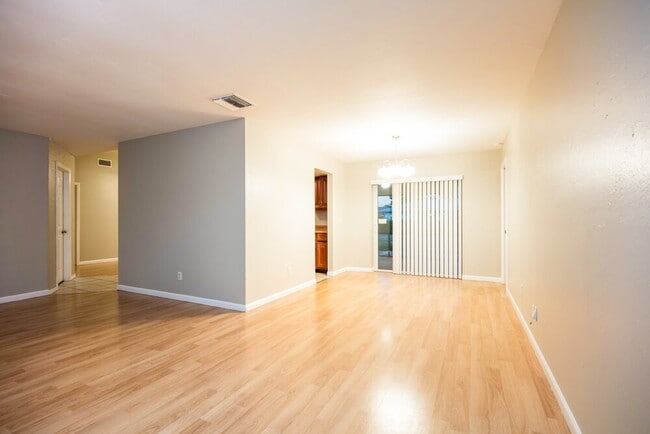 Photo - 923 SE 19th St