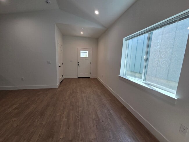 Photo - Brand New Build on Old Alturas - ALL Electric with City of Redding Solar!