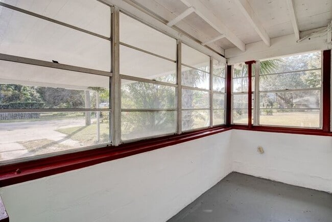 Photo - 1214 Dunbar St