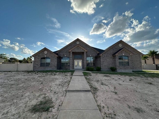 Building Photo - 302 Echo Valley Dr Rental