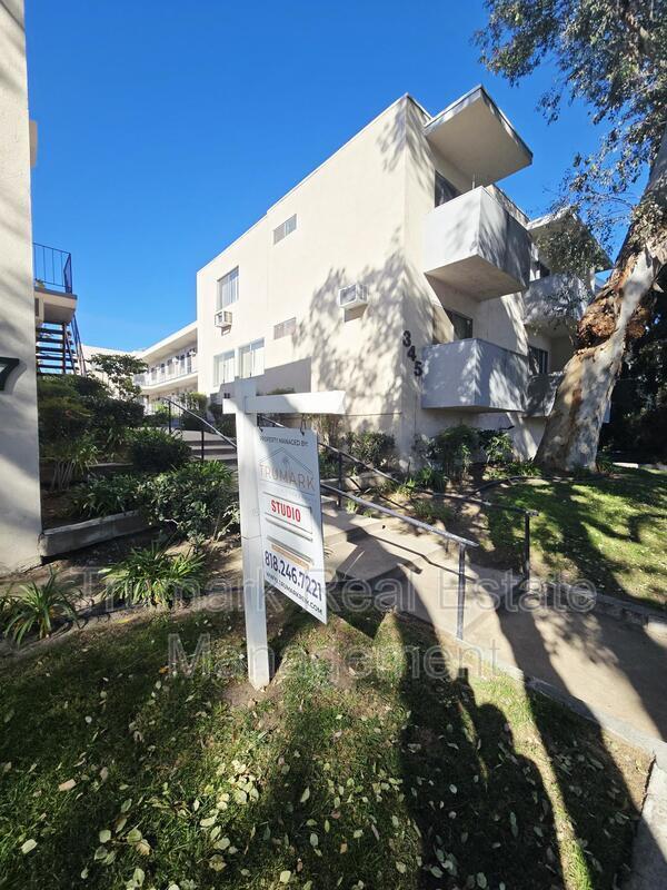 Photo - 345 E Tujunga Ave Unit M