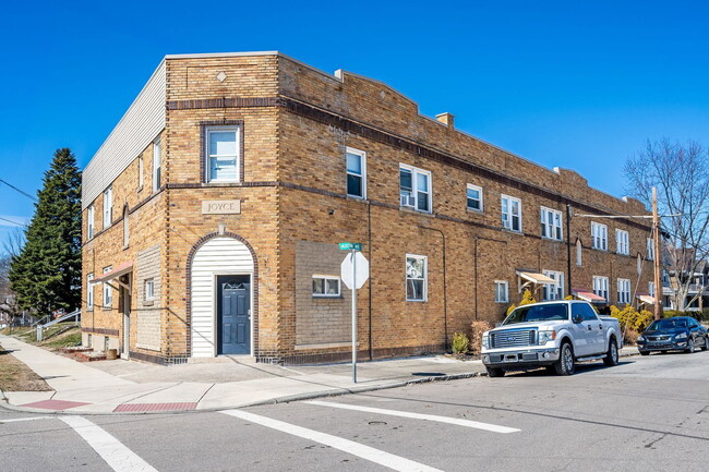 Building Photo - 4005 Huston Ave Unit 7