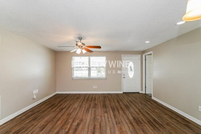 Photo - 8509 Portulaca Ave