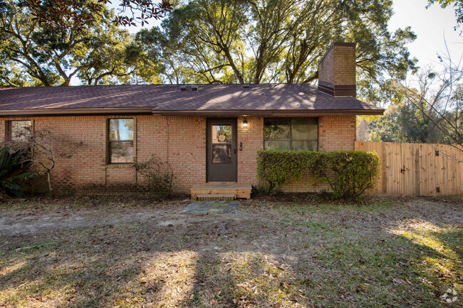 Building Photo - 9345 Chisholm Rd Unit L2 Rental