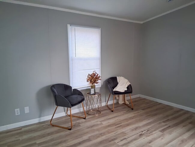 Photo - 16 Deerwood Park