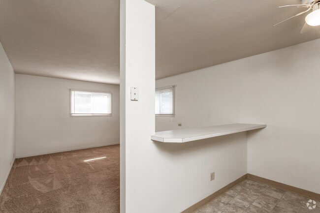 1BR Small - Entry