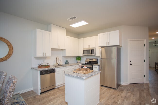 3HAB, 2,5BA - 1366SF