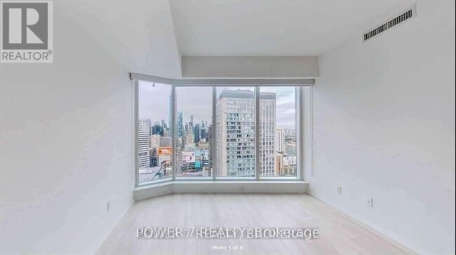 Photo - 197 Yonge St Unité 3514