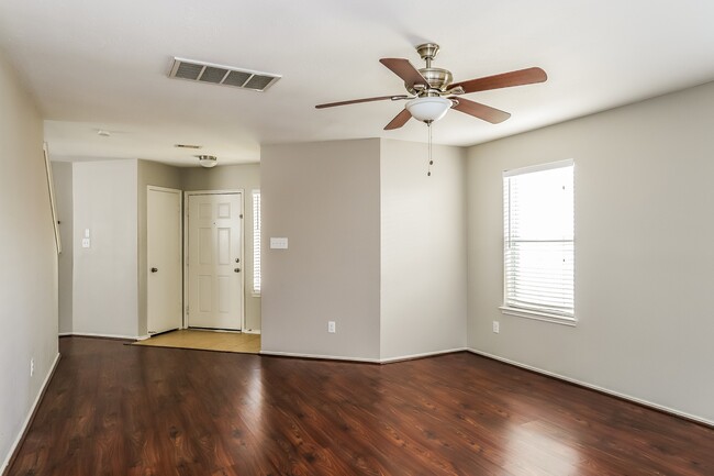 Photo - 2110 Nichole Woods Dr