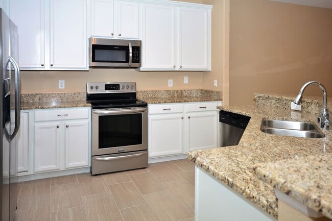 Photo - 10747 Masters Dr
