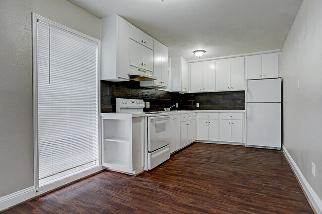 Building Photo - 2013 Colquitt St Unit 1