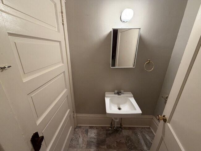 Photo - 139 6th St NW Unit 139