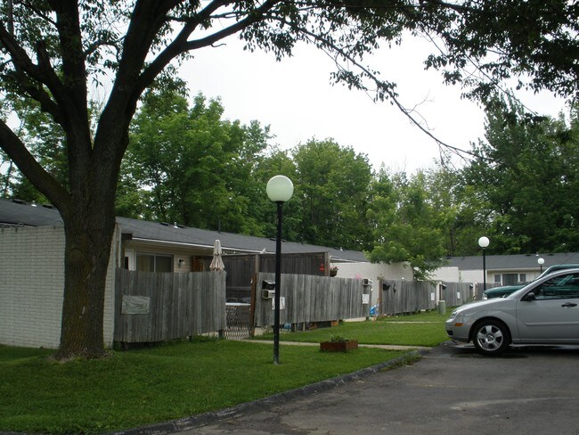 Apartments at 39225 Center Ridge Rd - Rae Apartments