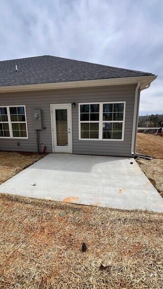 Photo - 411 Minnis Rd