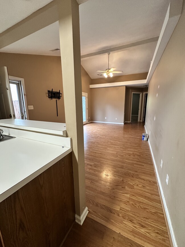 Photo - 499 Sivley Rd