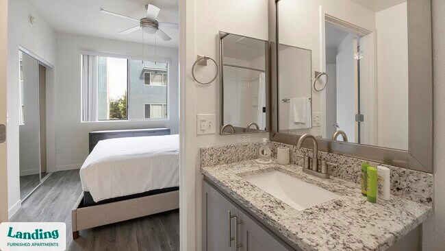 Photo - 1811 E Apache Blvd Apartamento Unidad 1076.1408809