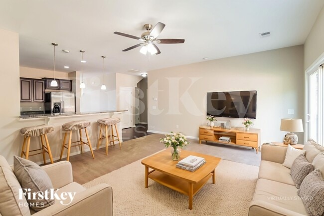 Photo - 7762 High Maple Cir