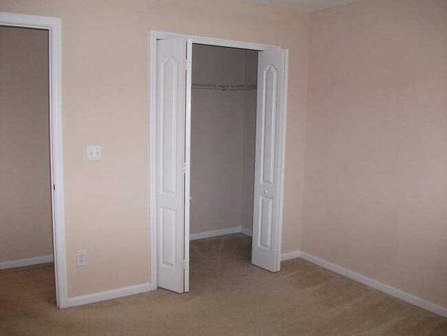 Photo - 9 Hannah Cole Dr